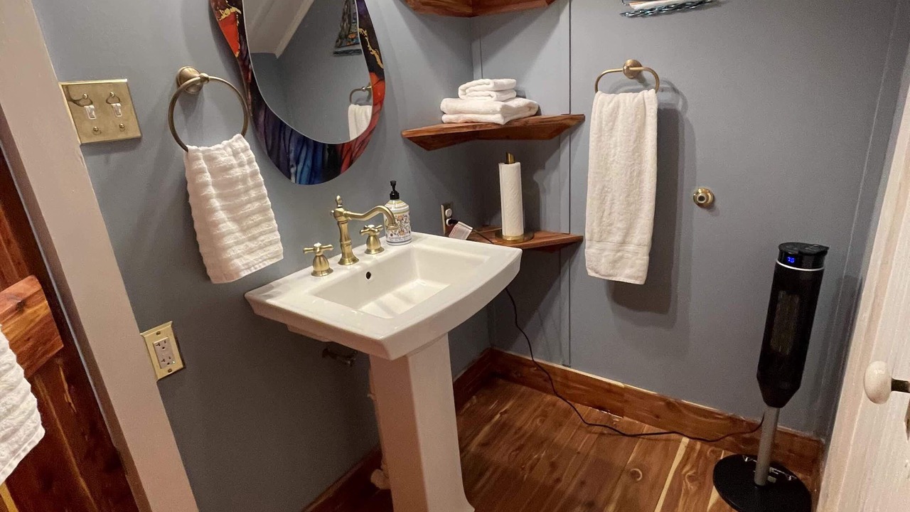 Photo of Bathroom in Cynthiana