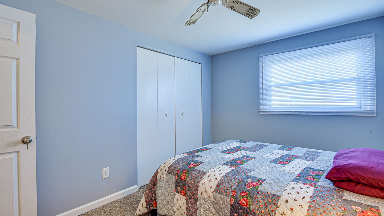 Photo of Bedroom in Rossville