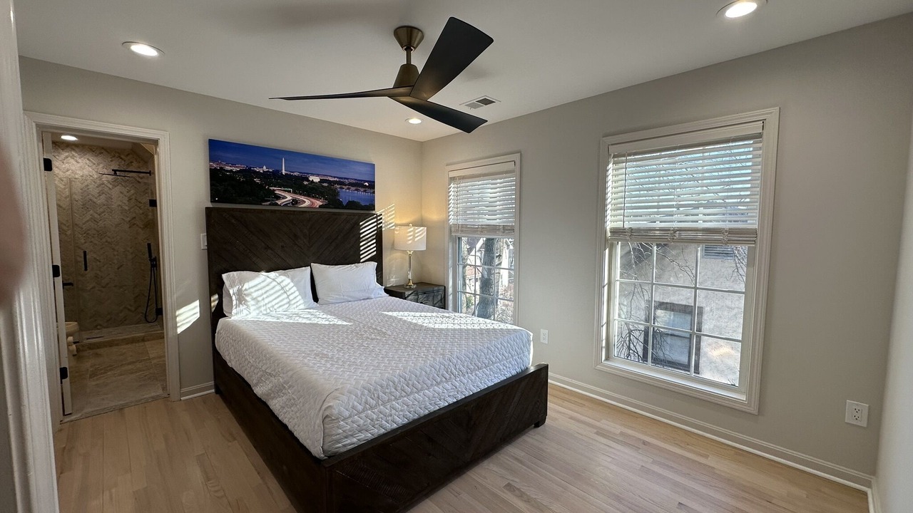Photo of Bedroom in Arlington Ridge