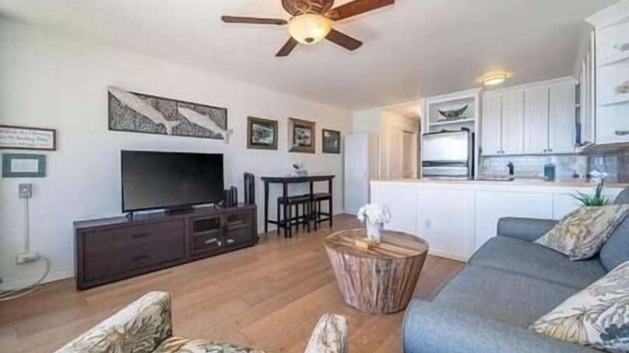Photo of Bedroom in Maalaea
