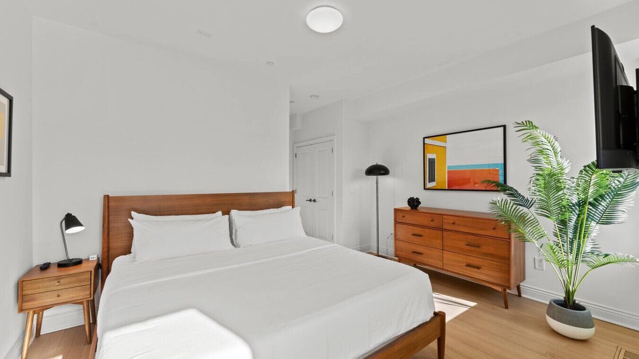 Photo of Bedroom in Bloomingdale