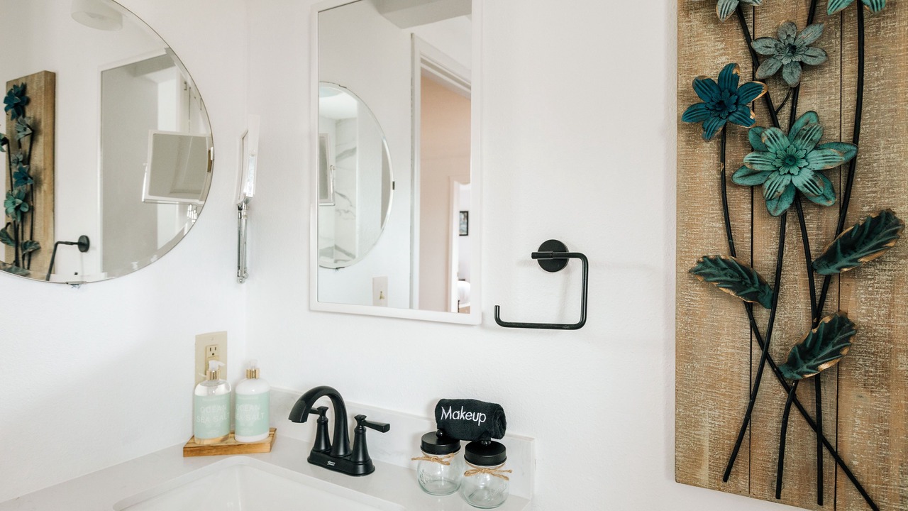 Photo of Bathroom in Mukilteo