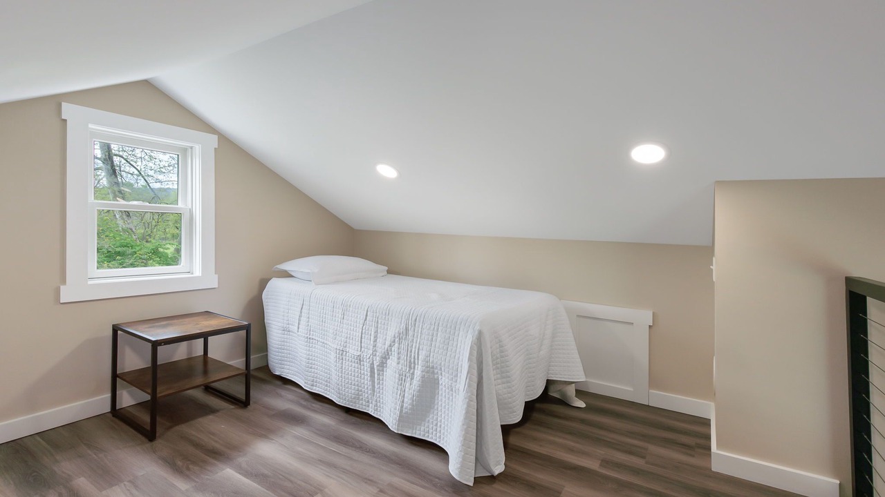 Photo of Bedroom in Stouchsburg