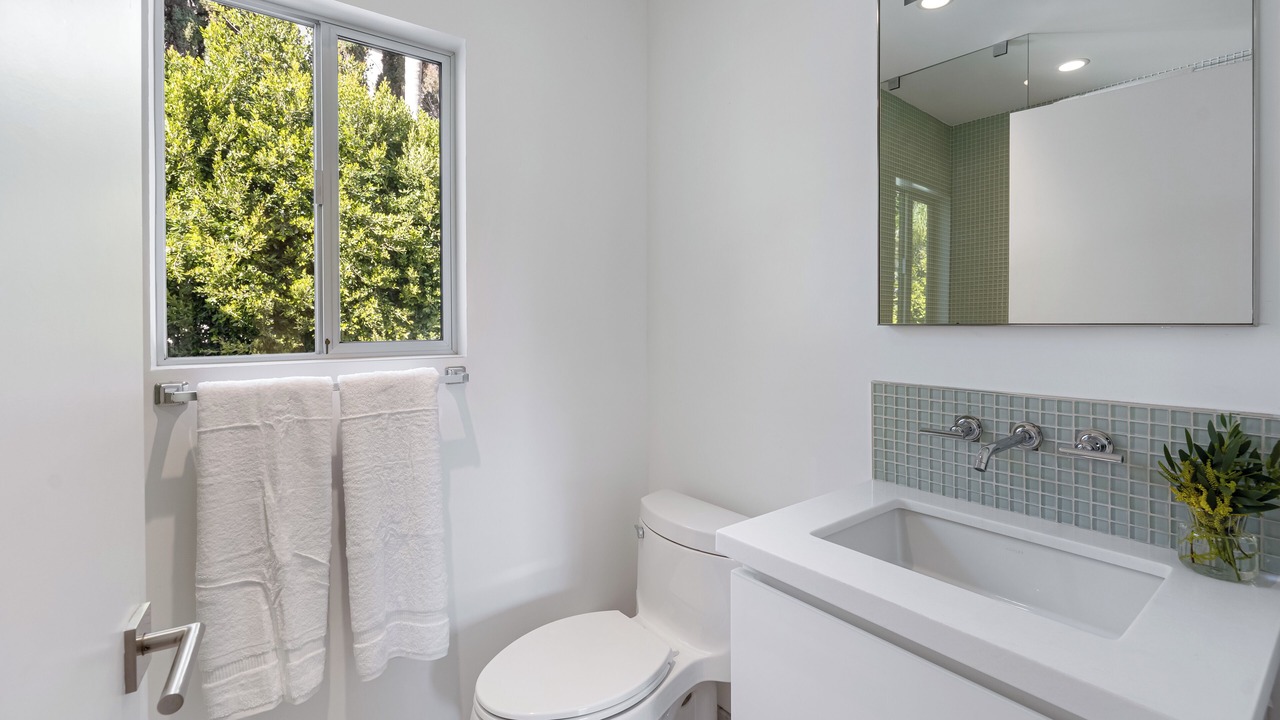 Photo of Bathroom in Hollywood Hills West