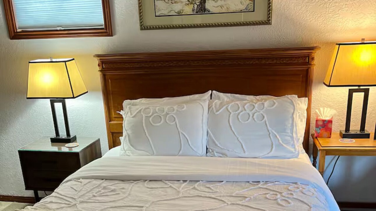 Photo of Bedroom in West Salem