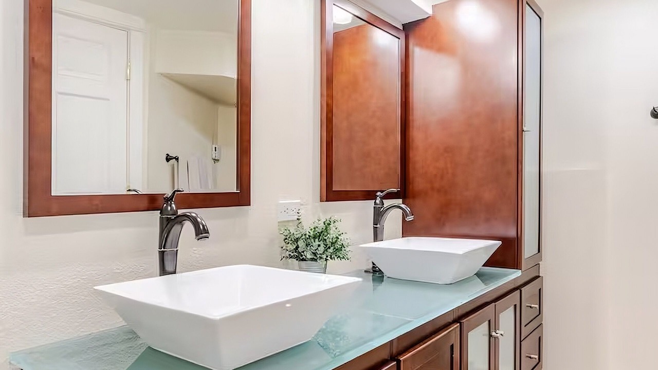 Photo of Bathroom in Baker