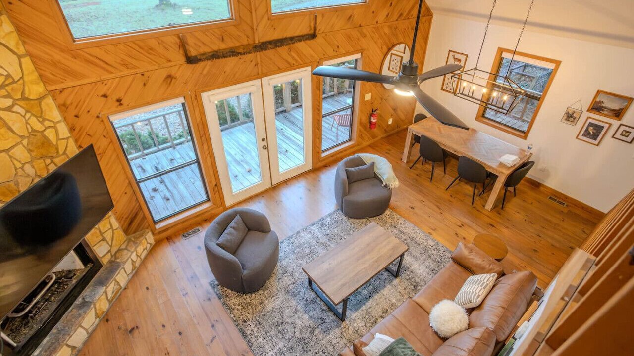 Photo of Livingroom in Blairsville