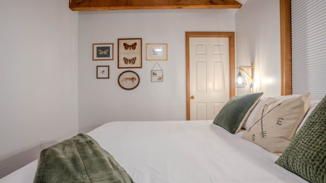 Photo of Bedroom in Blairsville