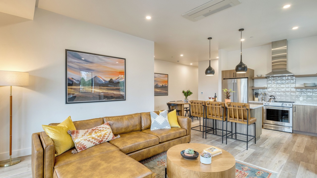Photo of Livingroom in Bend