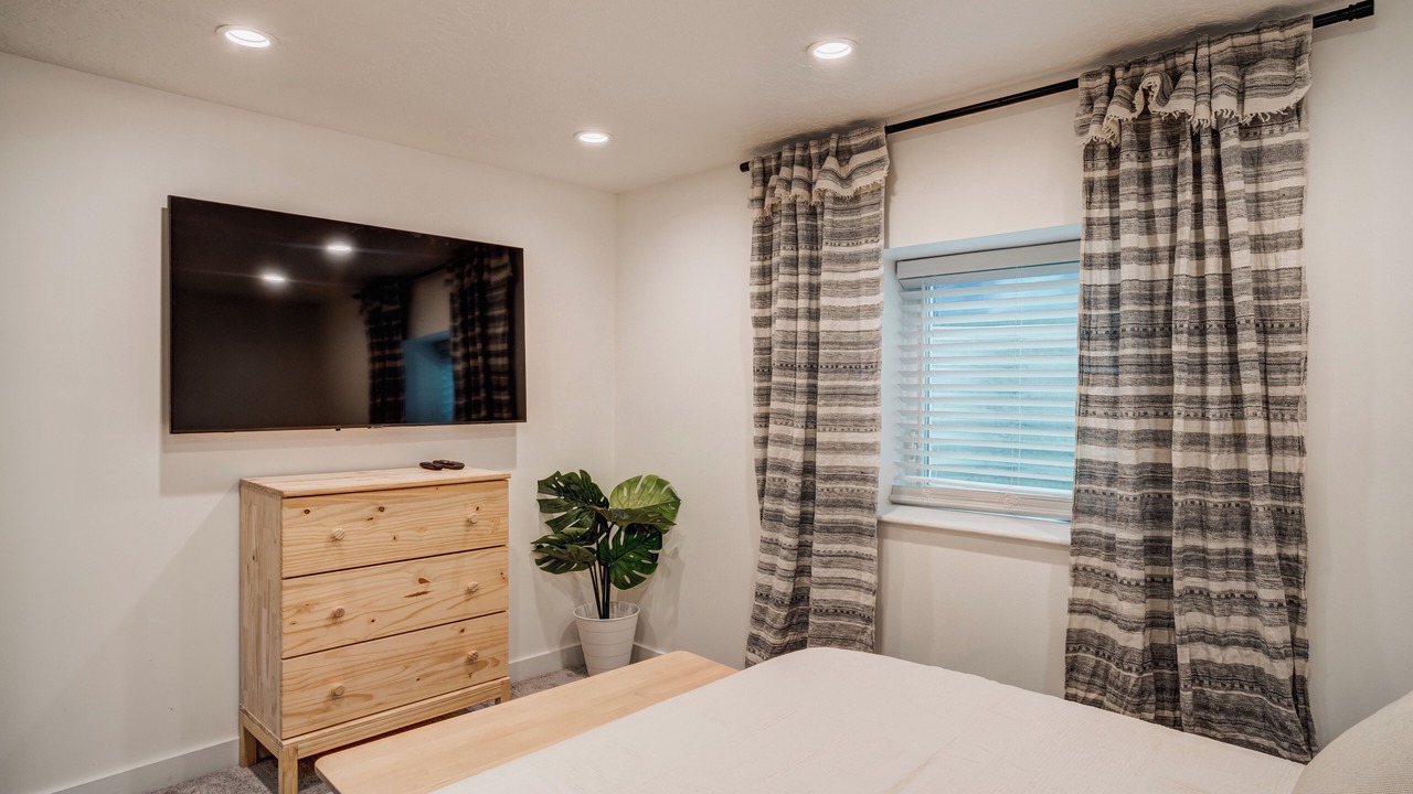 Photo of Bedroom in Central City