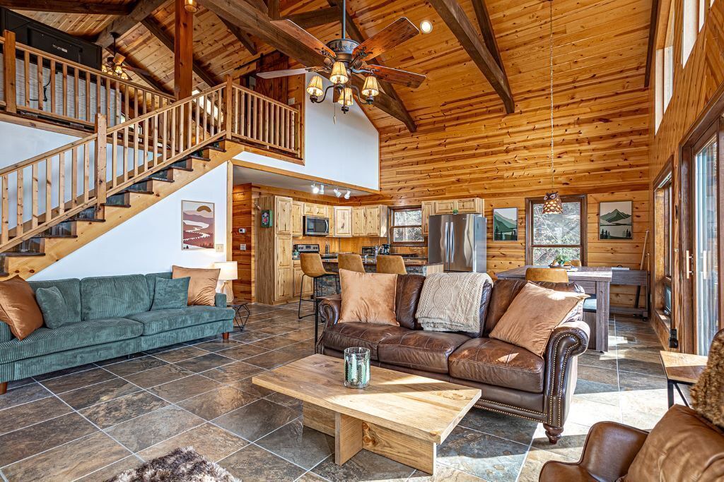 Photo of Livingroom in Brevard