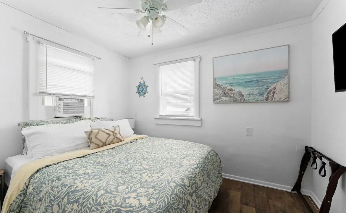 Photo of Bedroom in Geneva-on-the-Lake
