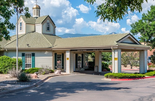 West Colorado Springs Hotel | Quality Inn & Suites Garden of The Gods