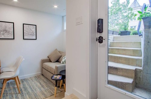 Bloomingdale Apartment | Bright & Cozy 1-BR Alcove in Bloomingdale