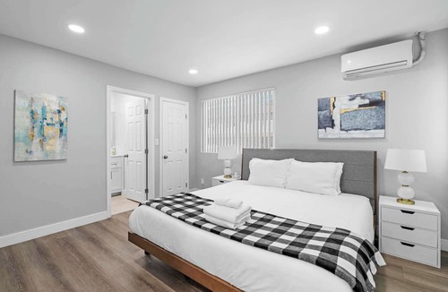 Altadena Apartment | Chic Modern Hideaway w/Patio Near LA Best Sights6