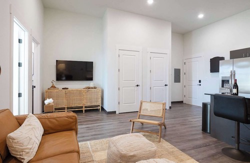 Highfill Apartment | Skyline - 5 mi to XNA - 15 mi to DT Bentonville