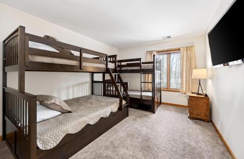 Great Valley House | Ski-In Ski-Out SnowPine Village Townhouse
