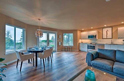 Anacortes Apartment | Airy Home Near Anacortes w/San Juan de Fuca Views