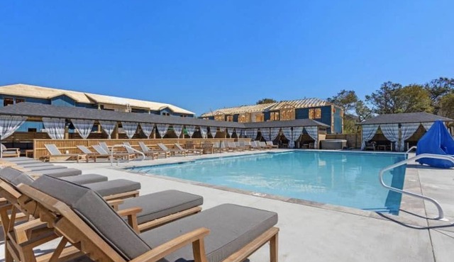 New Beachside Villa: Steps to Sand, Dog-Friendly, 2BR Gem!
