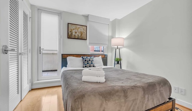 2 BR Fully Furnished Apartment at Penn Quarters - Surrounded by Best Restaurants in Town