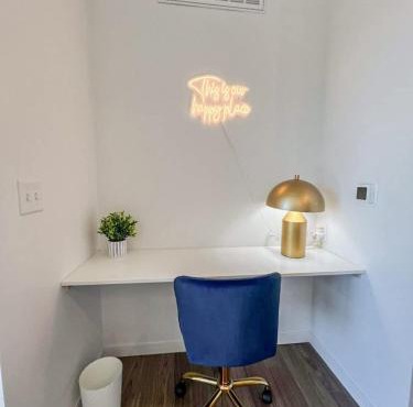 Lux 2BD Sofa Bed DT &UMN GYM Free Street parking