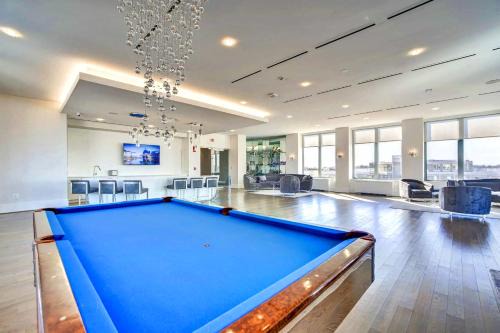 This Apt is Perfect For Business Trips or a Relaxing Vacation