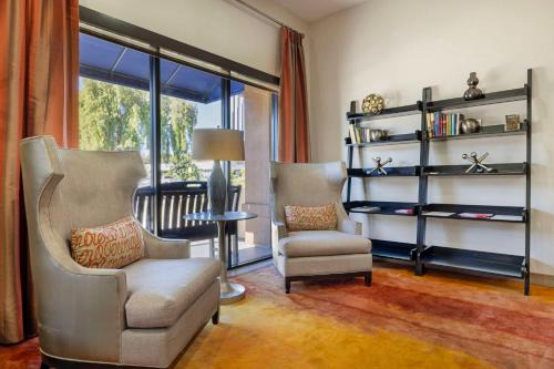 Best Western Royal Palace Inn & Suites