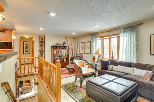 Charming Savage Home w/Yard: 18 Mi to Minneapolis