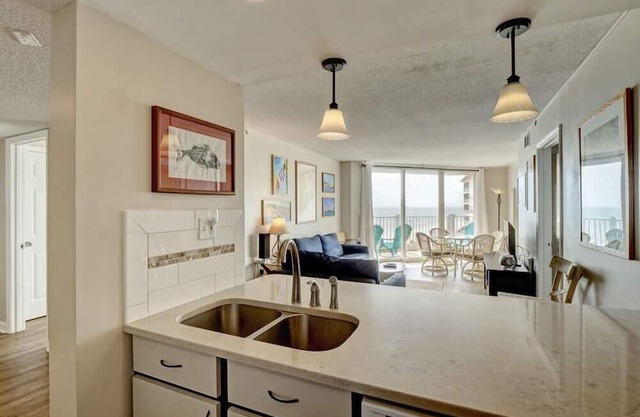 Oceanfront Condo with amazing ocean views!